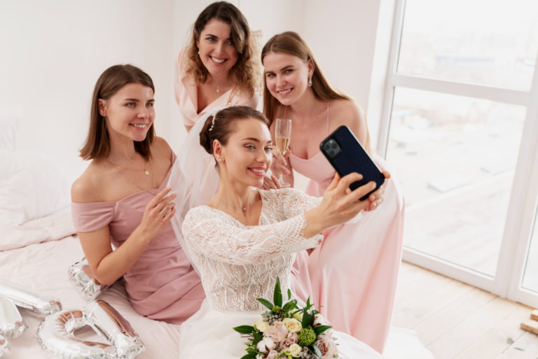 As Melhores Opções de Penteados para Madrinhas